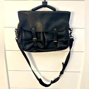 Y2K VINTAGE LEVINGER Full Grain leather black unisex messenger office career bag
